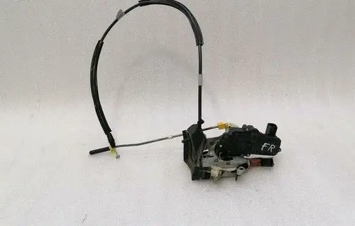 Ford Mondeo Mk III Coupe door lock (next to the handle) 8R3Z63221A00A