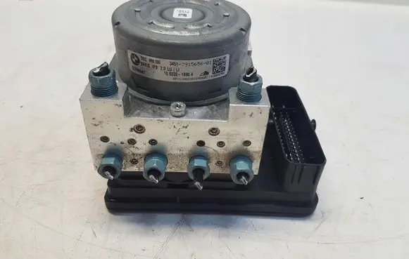 BMW 1 E81 E87 ABS Pump 7915656