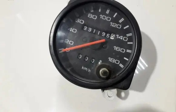 Isuzu Trooper Speedometer (instrument cluster) 8943114011
