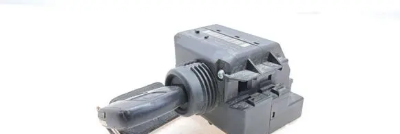 Mercedes-Benz CLS C219 Ignition lock 2115452308 33002213 3013136301606126