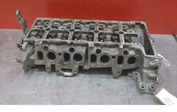 BMW 5 F10 F11 Engine head 78104630300