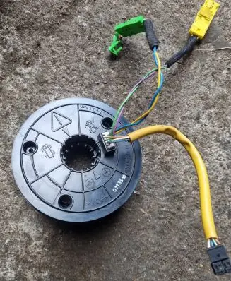 Mercedes-Benz C W203 Airbag slip ring squib (SRS ring) 0025421918