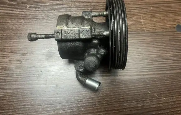 Volvo S40 Power steering pump 9659820880 26103773QP