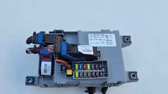 Fiat Doblo Fuse module 00519217600