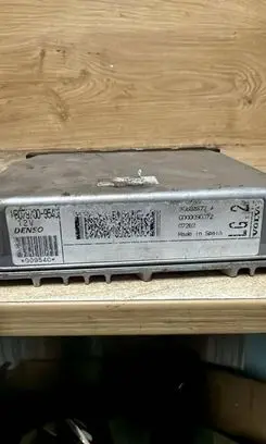 Volvo S60 Engine control unit/module ECU 30684877A