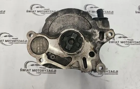 Volkswagen Polo V 6R Vacuum pump 03L145207