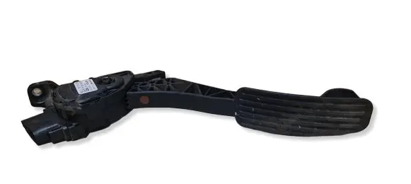 Volvo XC90 Accelerator throttle pedal 30715179