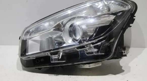 Nissan Qashqai Headlight/headlamp 26060BR60B 1EL01033531 0103335100059747