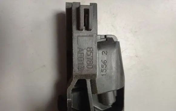 Toyota Sienna XL30 III Rear door window regulator motor 85780AE013