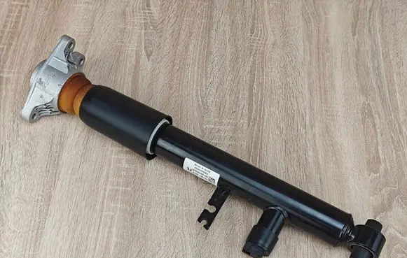 BMW 4 G22 G23 G24 G26 Rear shock absorber/damper 6886243
