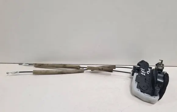 Nissan Leaf I (ZE0) Rear door lock Y2614510 A3NS0NN M3312