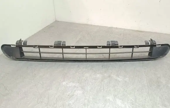 Peugeot 508 Front bumper lower grill 9686571377 2006987