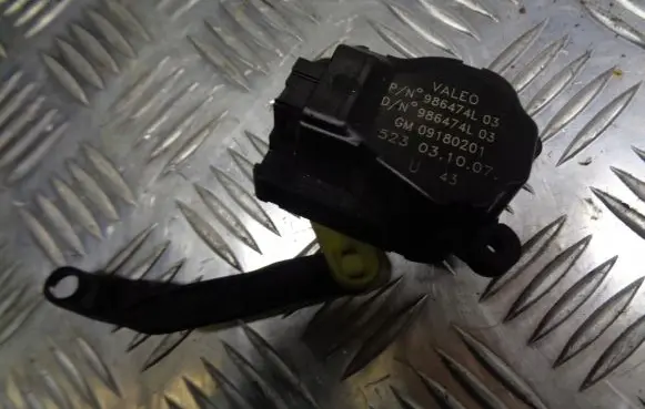 Opel Vectra C A/C air flow flap actuator/motor 09180201