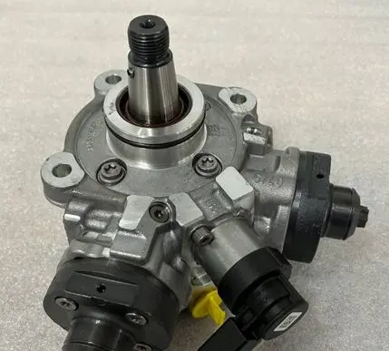Volkswagen Amarok II Fuel injection high pressure pump 059130755DG
