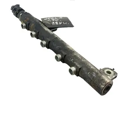 Opel Vectra C Fuel main line pipe 55209572 000005L3 0445214095