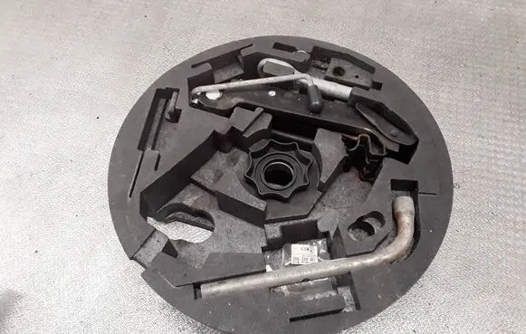 Volkswagen Golf Plus Lift Jack