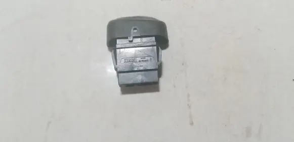 Renault Scenic I Central locking switch button 432969B