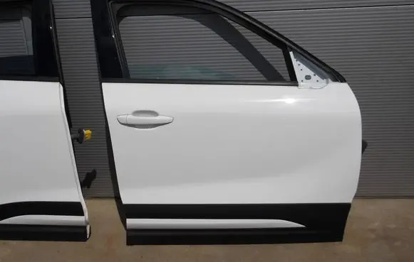 Opel Mokka B Front door 