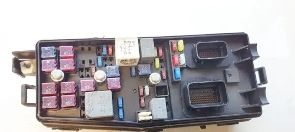 KIA Carnival Fuse box set 919504d050 91950-4d050