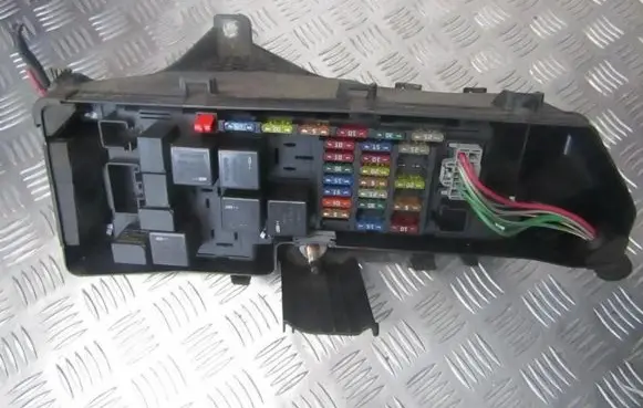 Volvo S60 Fuse box set 9494210
