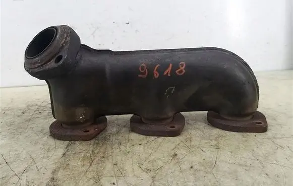 Mercedes-Benz E W210 Exhaust manifold 