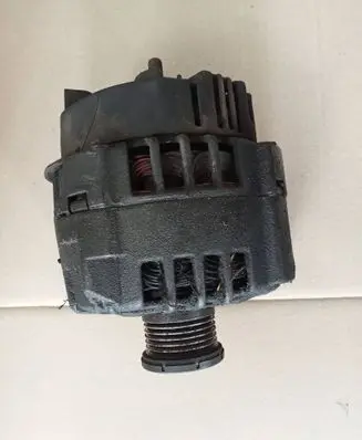 Opel Vivaro Generator/alternator 000