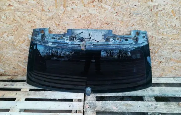BMW 3 E46 Rear windscreen/windshield window 43R001026 SAUNG0BAN E600120