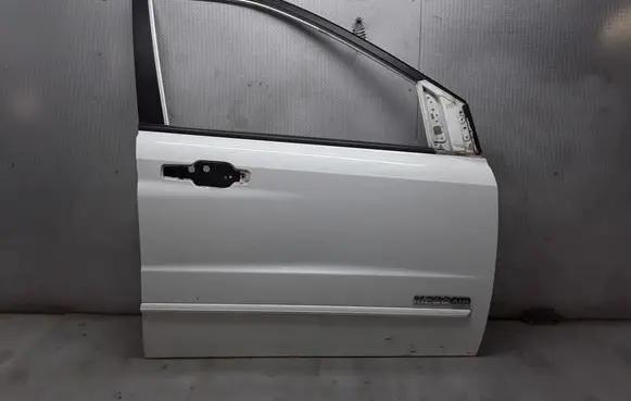 SsangYong Kyron Front door