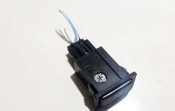 Toyota RAV 4 (XA20) Other switches/knobs/shifts 156480
