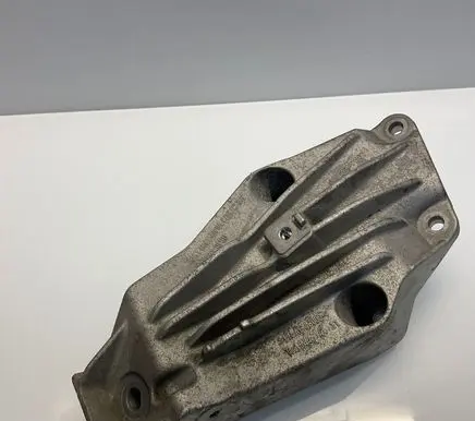 BMW X5 G05 Engine mounting bracket 6861559 18574710 46861555