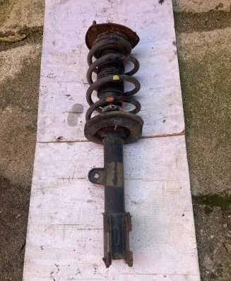 KIA Sorento Front shock absorber/damper