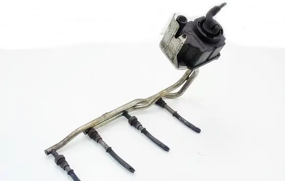 Ford Escort Air intake duct part 928F-9L471-BE