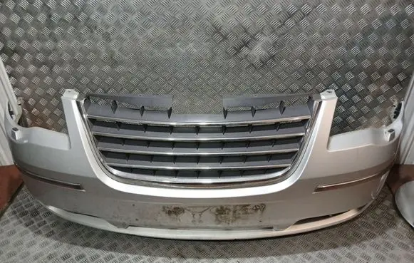 Chrysler Grand Voyager V Front bumper 