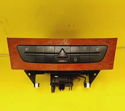 Mercedes-Benz E W211 Seat heating switch A2116800552