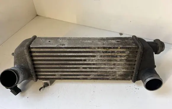 KIA Ceed Intercooler air channel guide 282712A610 6714315 0370412