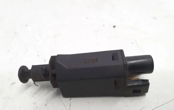 Volkswagen Multivan T4 Brake pedal sensor switch 191945515