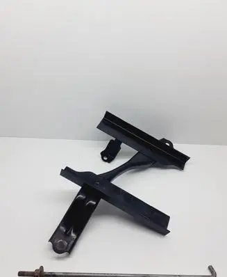 Toyota Avensis T270 Battery bracket 