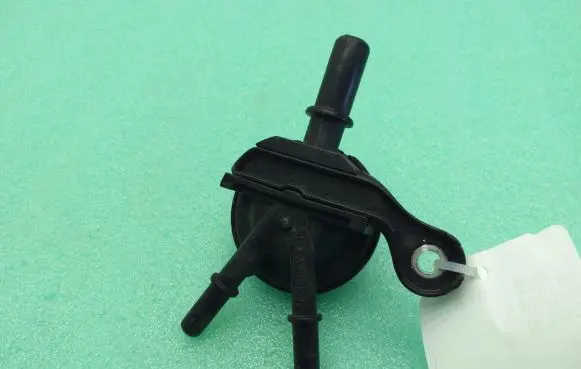Porsche Panamera (970) Coolant heater control valve 7P5121671