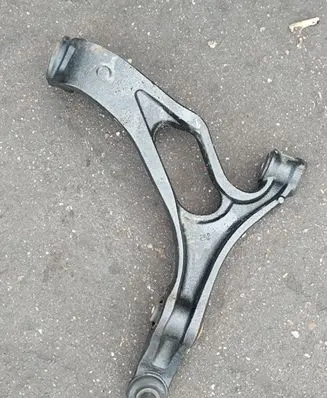 Volkswagen Touareg I Front control arm