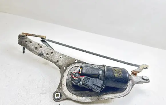 Renault Laguna II Front wiper linkage and motor 8200000525