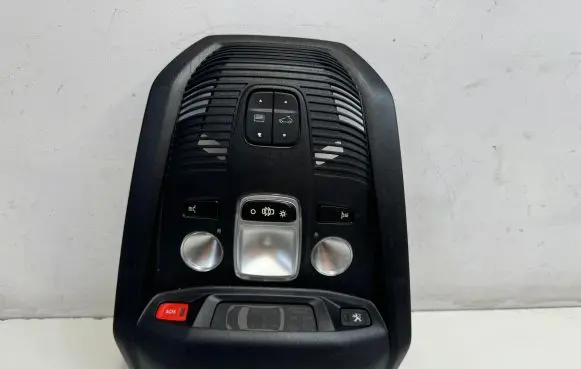 Peugeot 5008 II Front seat light 9814584177