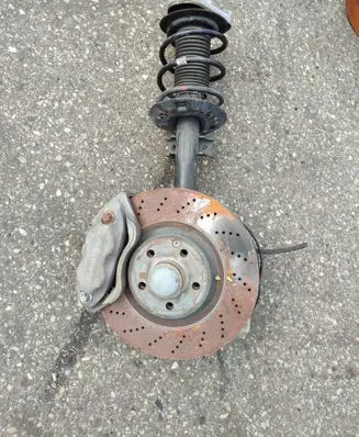 Mercedes-Benz CLS C218 X218 Front wheel hub spindle knuckle A2183204613