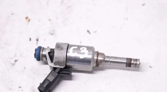 Skoda Superb B6 (3T) Fuel injector 06H906036H 0261500074