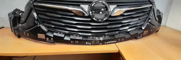 Opel Grandland X Front grill 475498858 39097382