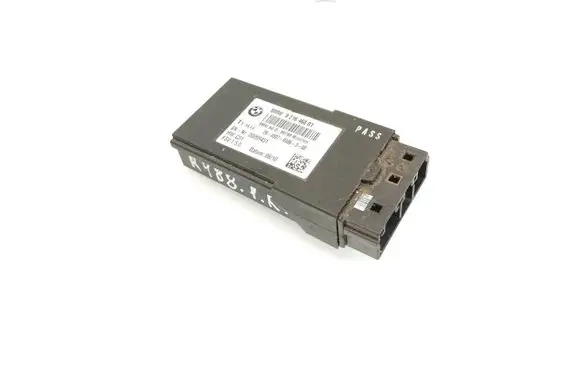 BMW 5 F10 F11 Seat heating relay 9216468 00099451 2840078406300