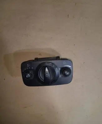 Ford Galaxy Light switch 04066443
