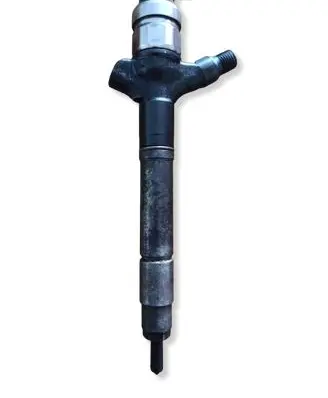 Toyota Corolla Verso AR10 Fuel injector 236700R020