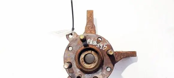 Mitsubishi Colt Front wheel hub 
