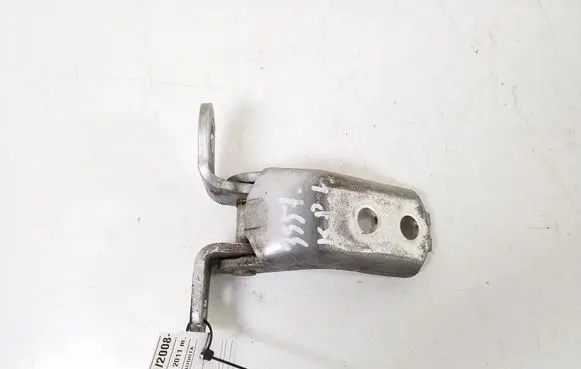 Toyota Avensis T270 Front door upper hinge 68720-02060