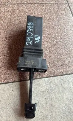 Audi A5 8T 8F Rear door check strap stopper 8T8839249C